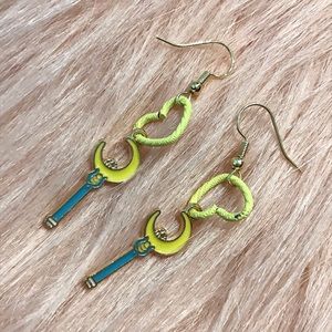 Yellow Heart Link Moon Wand Earrings